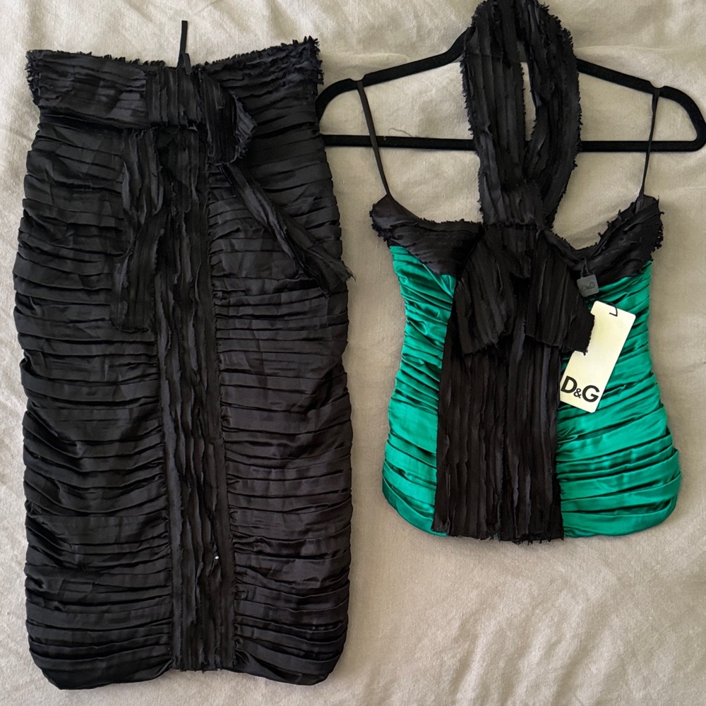 D&G Elegant Black and Green Pencil Skirt